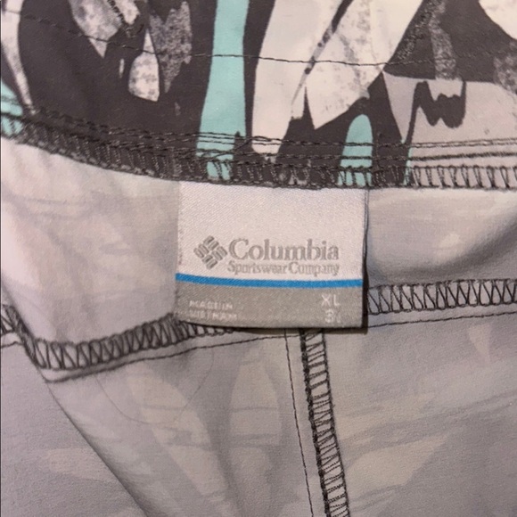 Columbia PFG  Size XL Women's Tidal™ III Shorts. Stretch. Pull-on - Picture 2 of 5